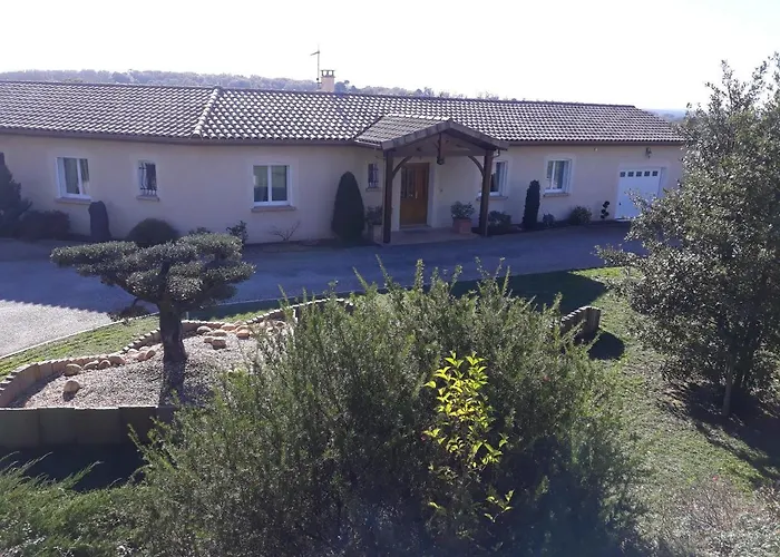 Le Clos Castel - Equipe بيت ضيافة 4*