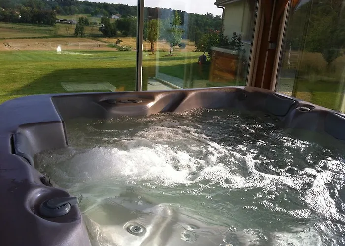 بيت ضيافة Le Clos Castel - Equipe كاستلجالو