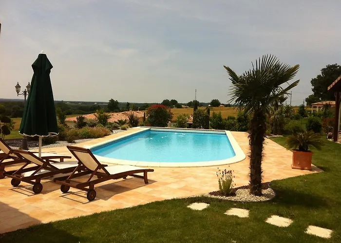 بيت ضيافة Le Clos Castel - Equipe كاستلجالو